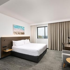 Habitación Estándar con Cama Queen Adaptada para Discapacitados